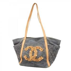 CHANEL Cream Tote Bag